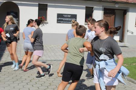 Oratorij Šmartno v Tuhinju 200 pohodnikov na poti (12)